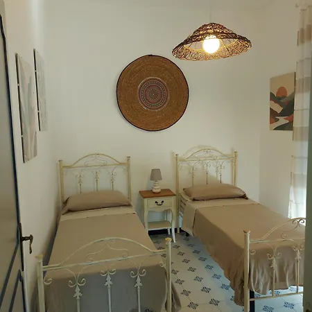 Bouganville Oliveri
